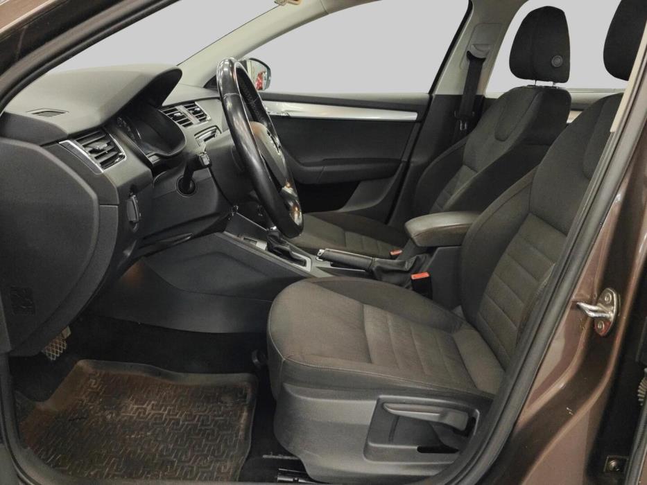 SKODA Octavia 2014