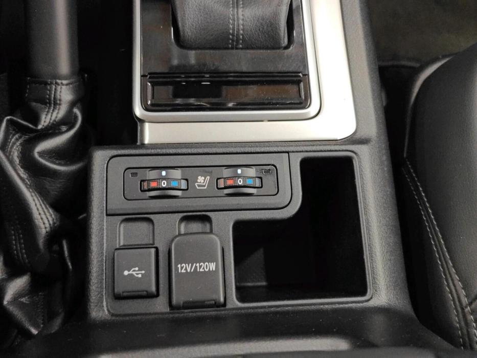 TOYOTA Land Cruiser 2021