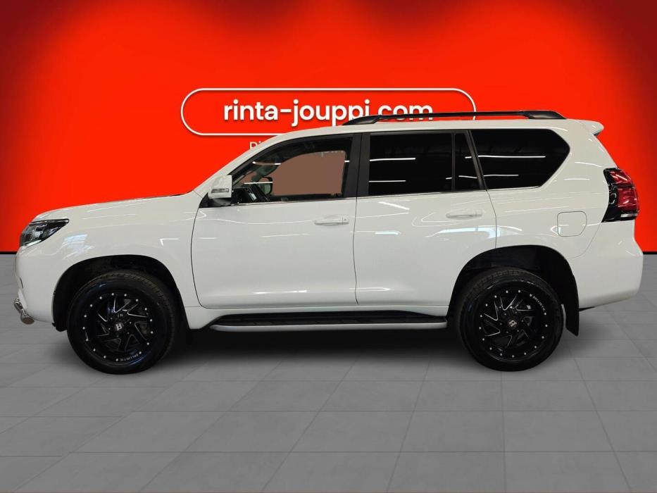 TOYOTA Land Cruiser 2021