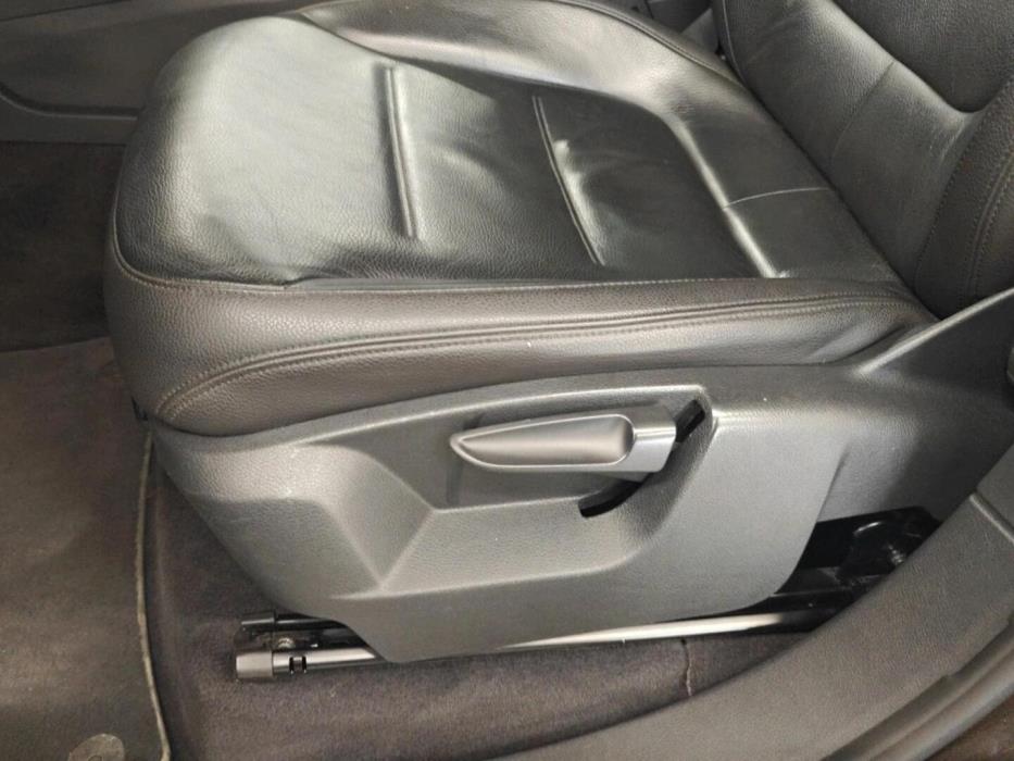 VOLKSWAGEN Touareg 2015