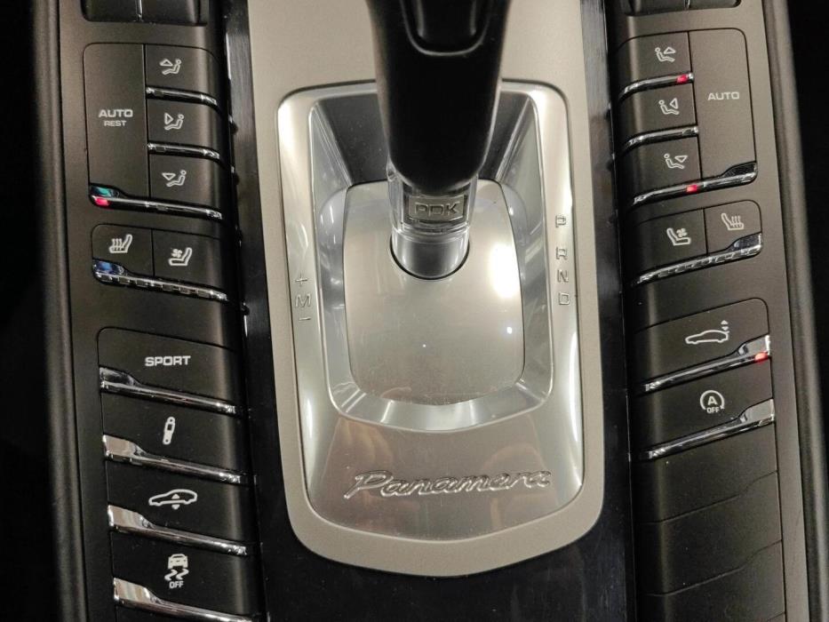 PORSCHE Panamera 2009