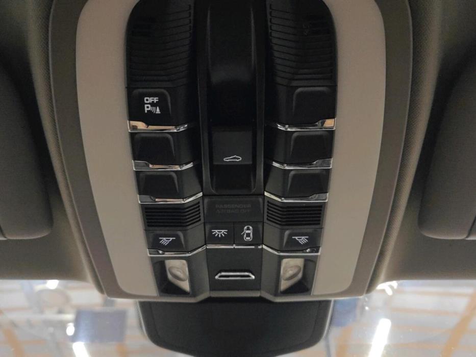 PORSCHE Panamera 2009