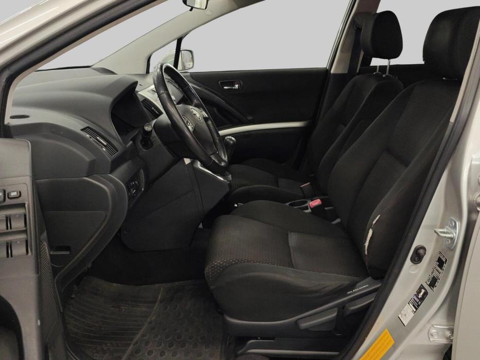 TOYOTA Corolla Verso 2008