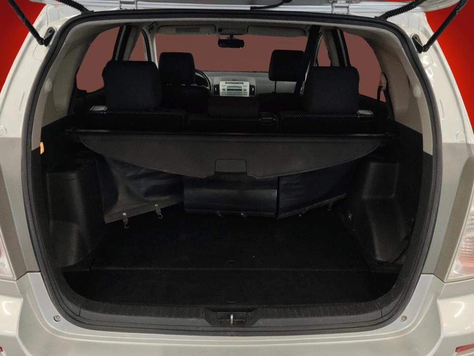 TOYOTA Corolla Verso 2008