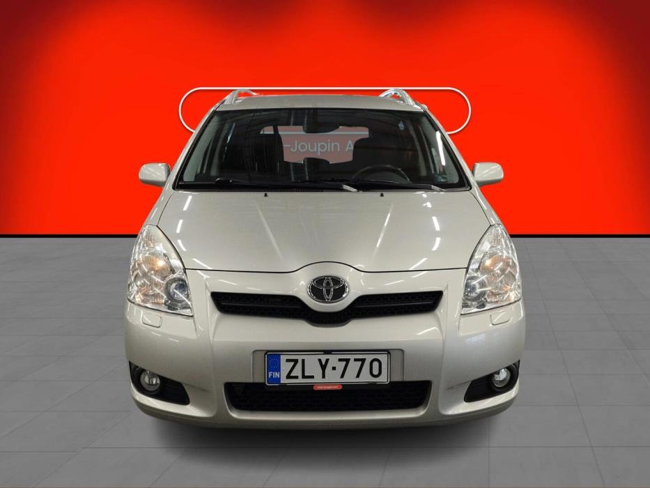 TOYOTA Corolla Verso 2008