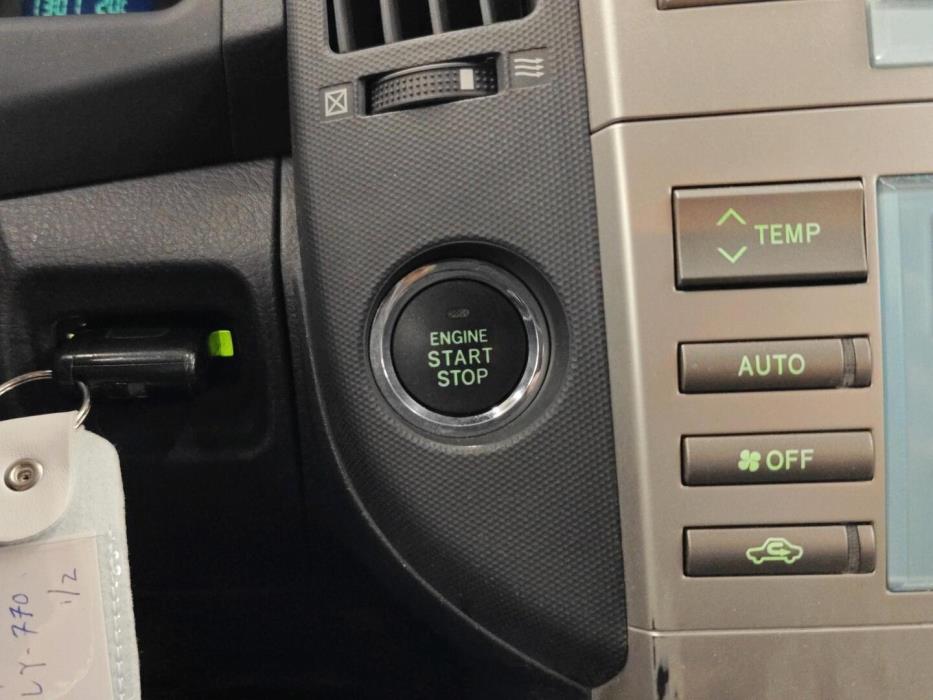 TOYOTA Corolla Verso 2008