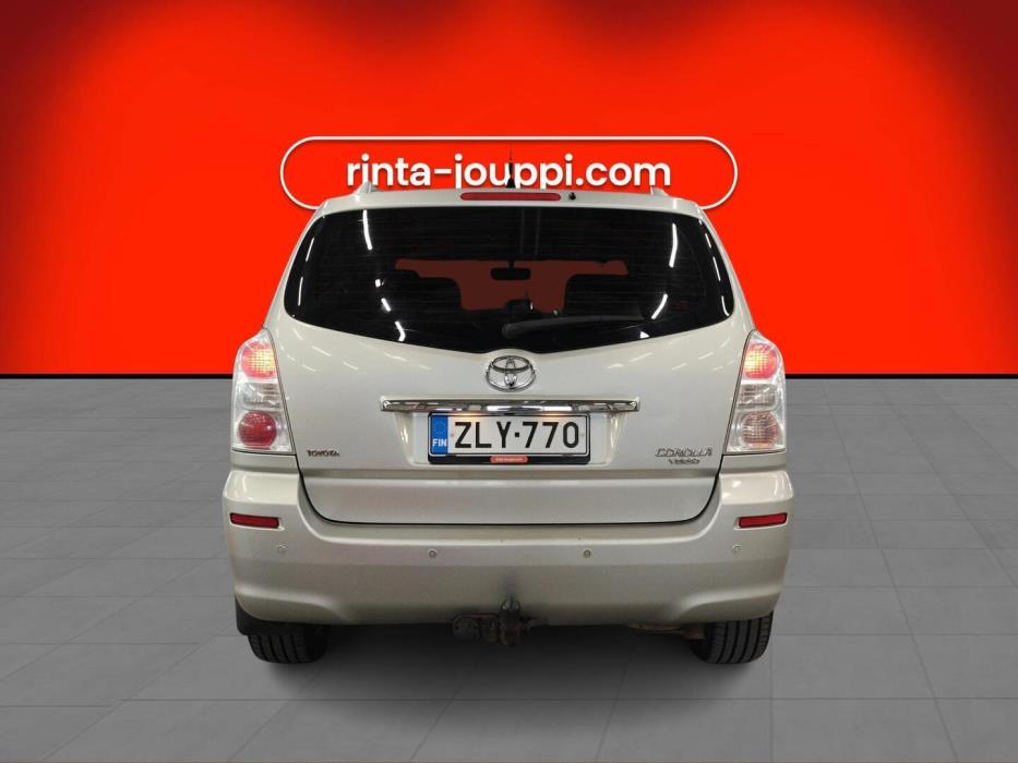 TOYOTA Corolla Verso 2008
