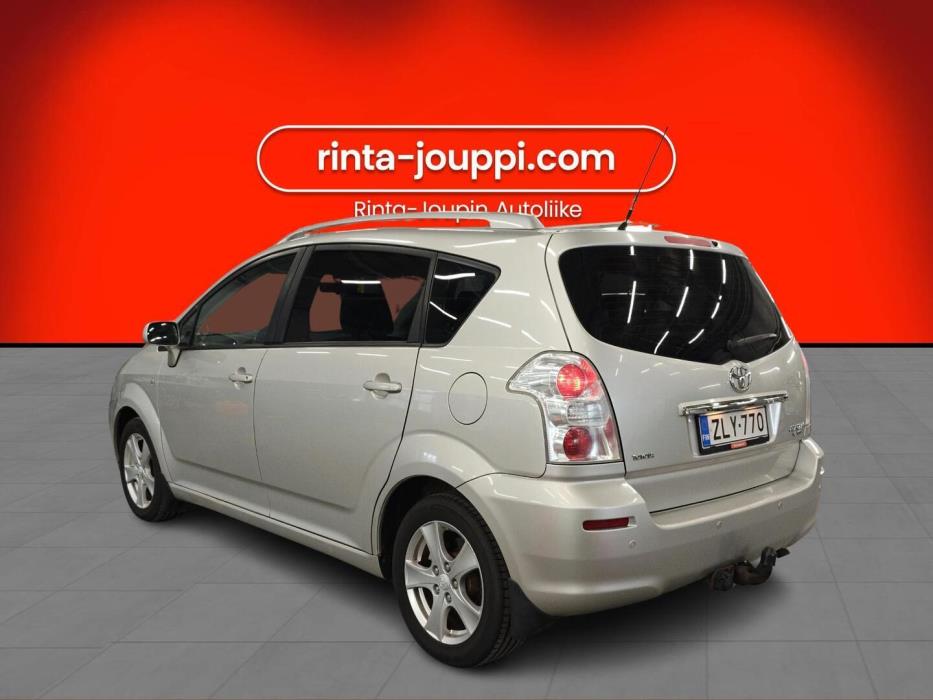 TOYOTA Corolla Verso 2008