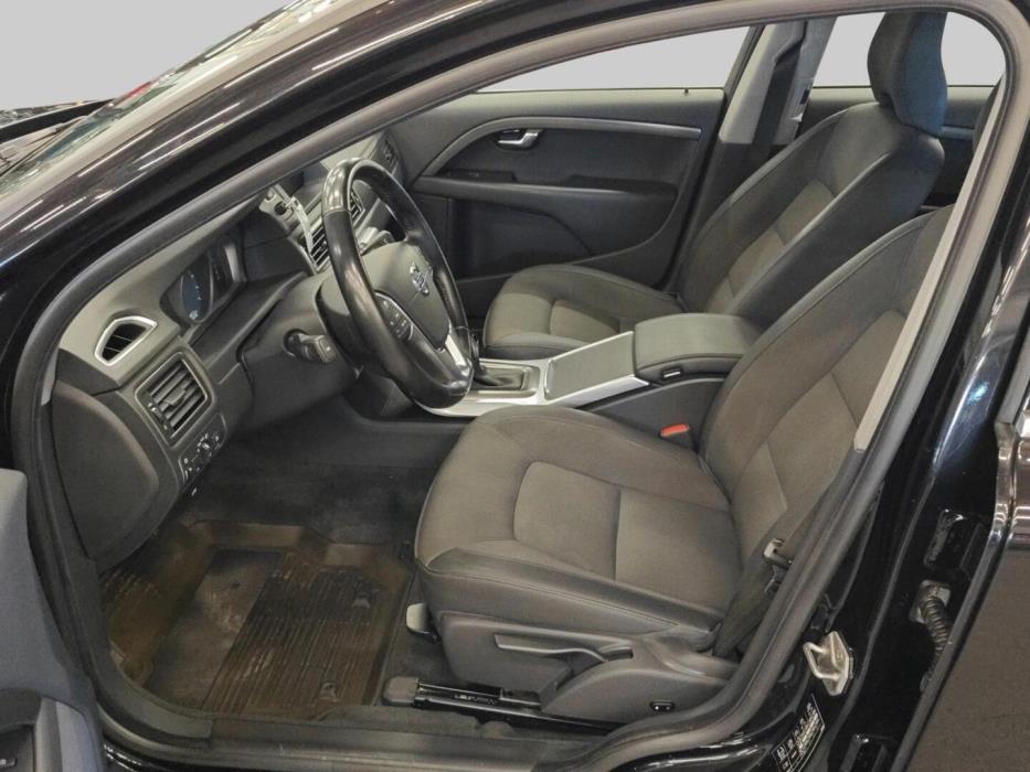 VOLVO XC70 2015