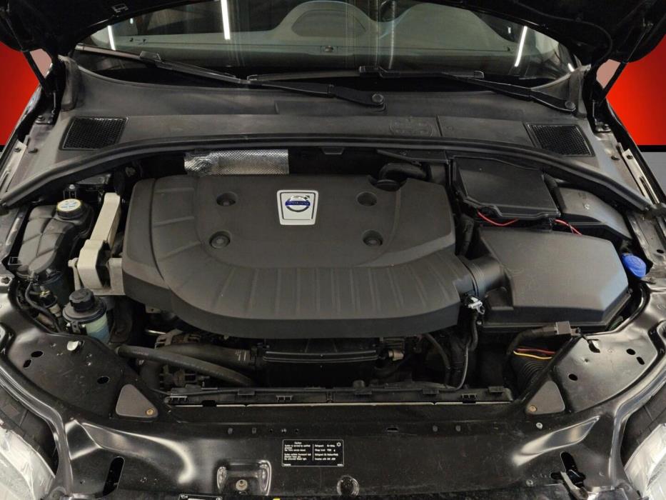 VOLVO XC70 2015