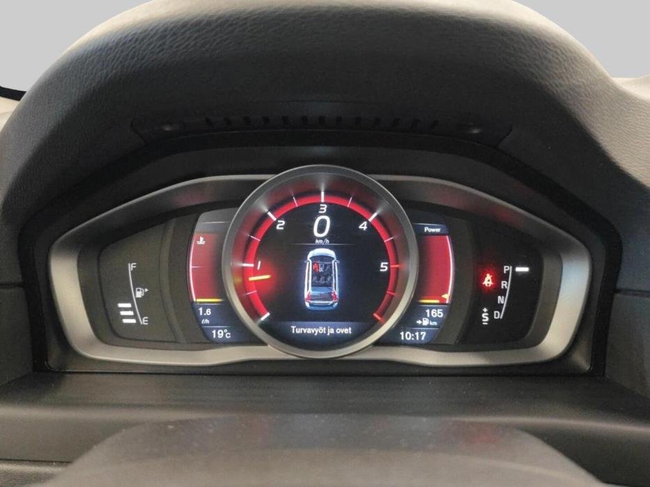 VOLVO XC70 2015