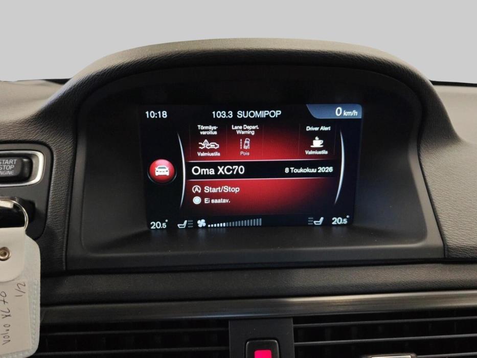 VOLVO XC70 2015