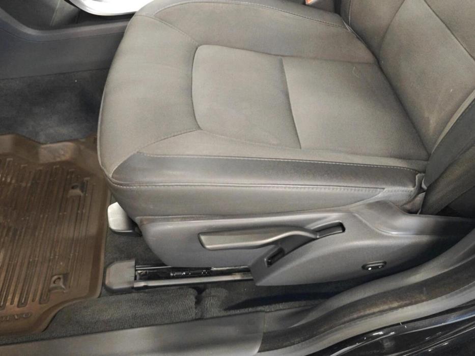 VOLVO XC70 2015