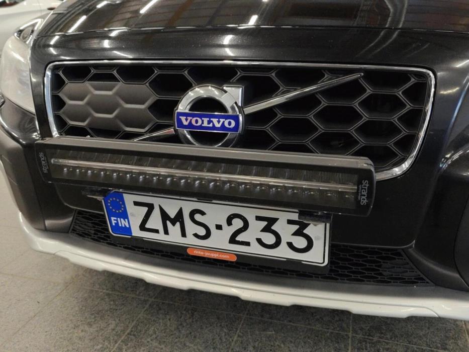 VOLVO XC70 2015