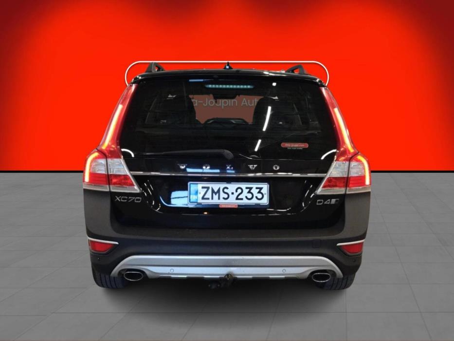 VOLVO XC70 2015