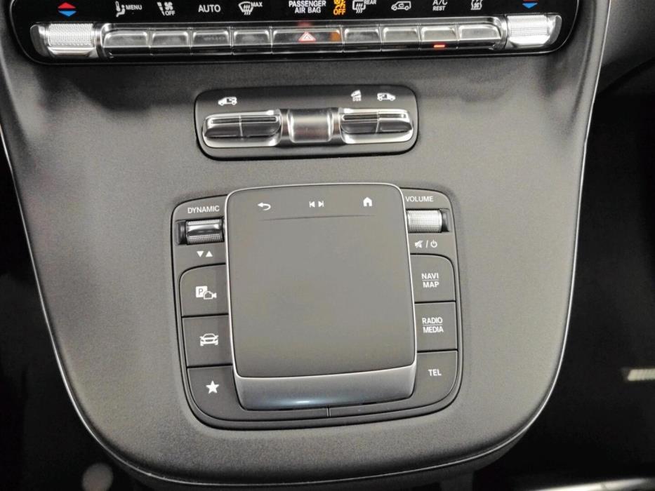 MERCEDES-BENZ V 2025