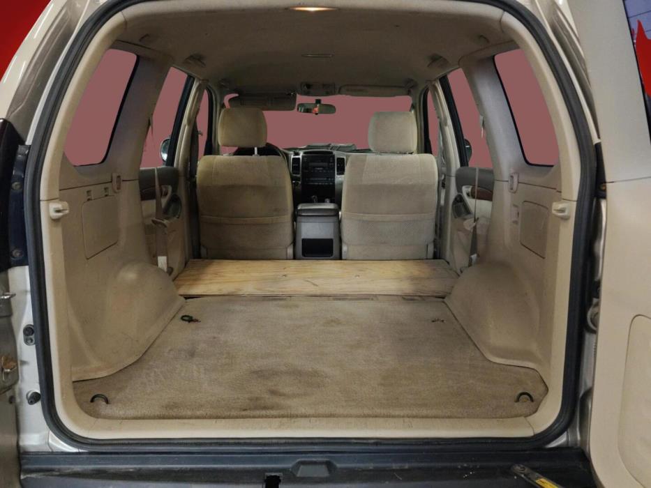 TOYOTA Land Cruiser 2004