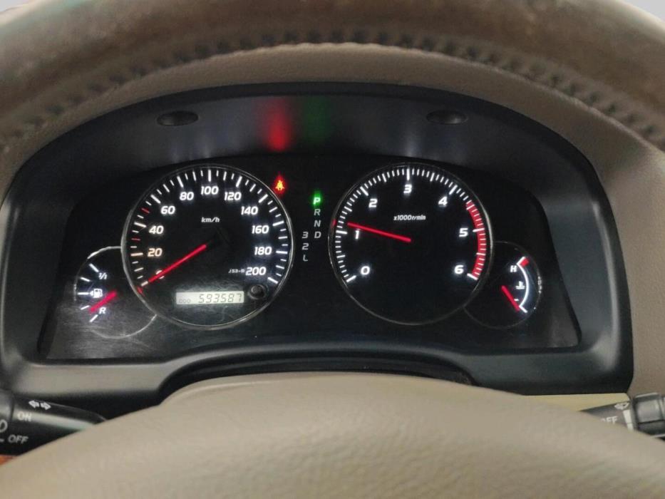 TOYOTA Land Cruiser 2004