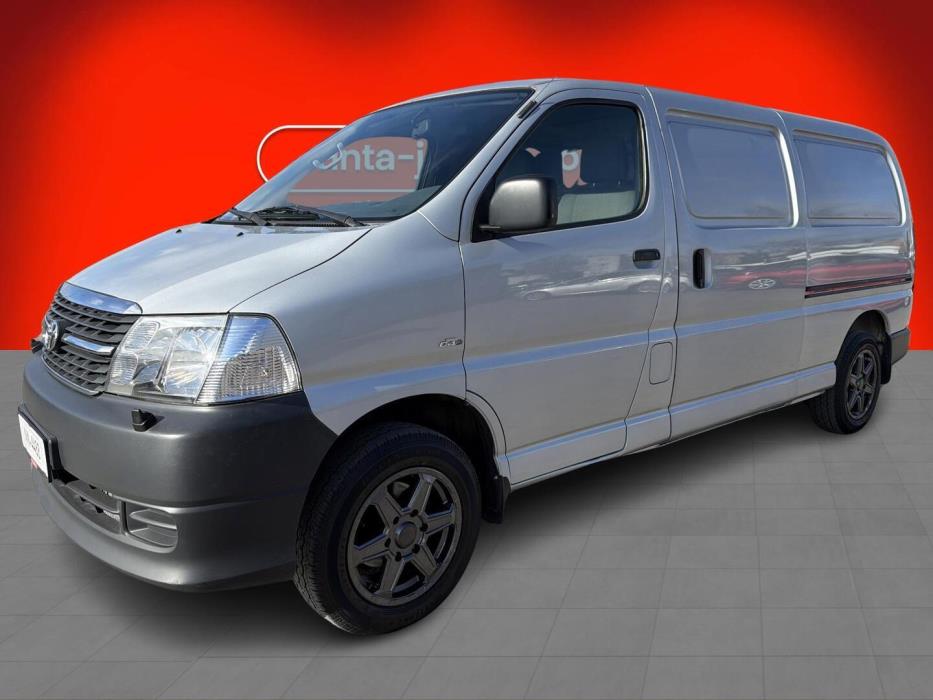 TOYOTA HIACE 2010