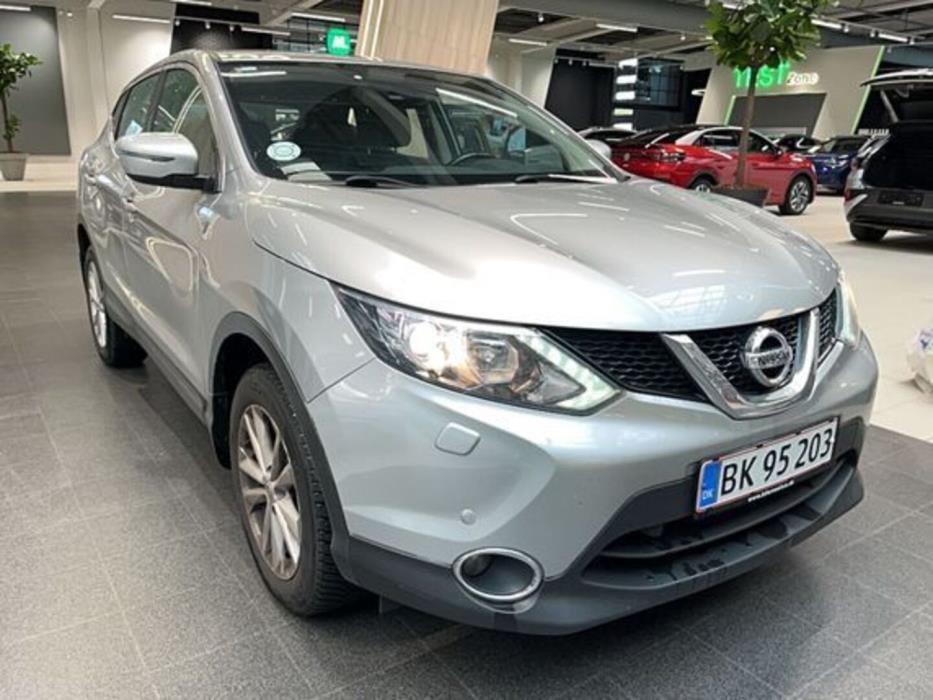 NISSAN QASHQAI 2017