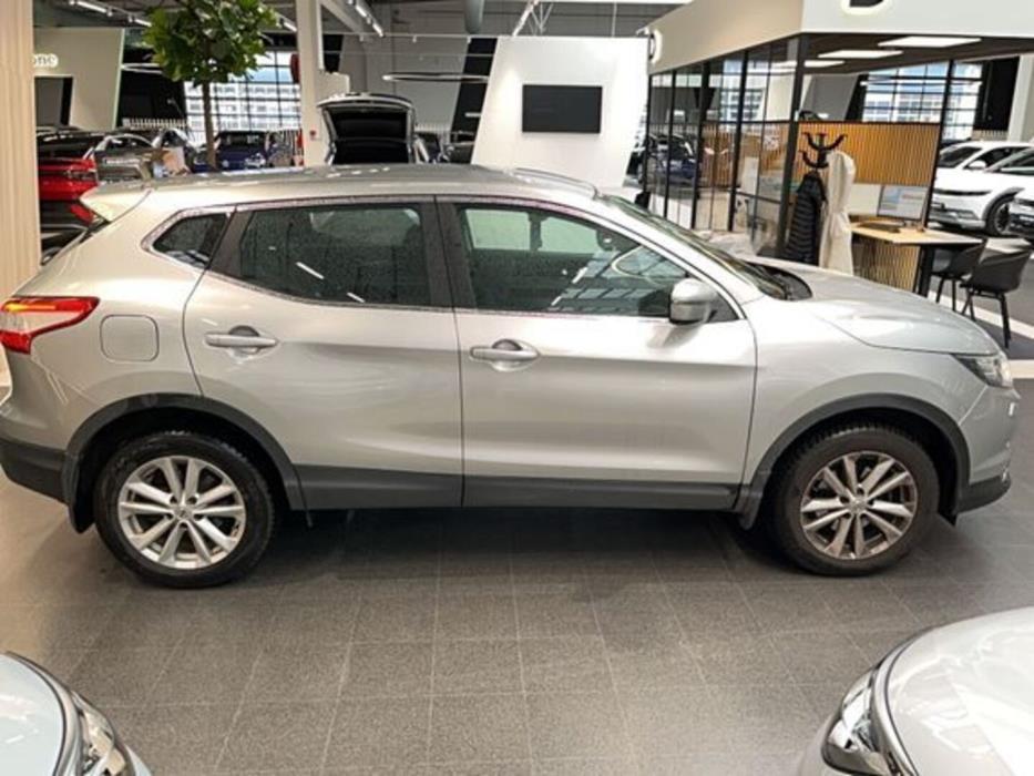 NISSAN QASHQAI 2017