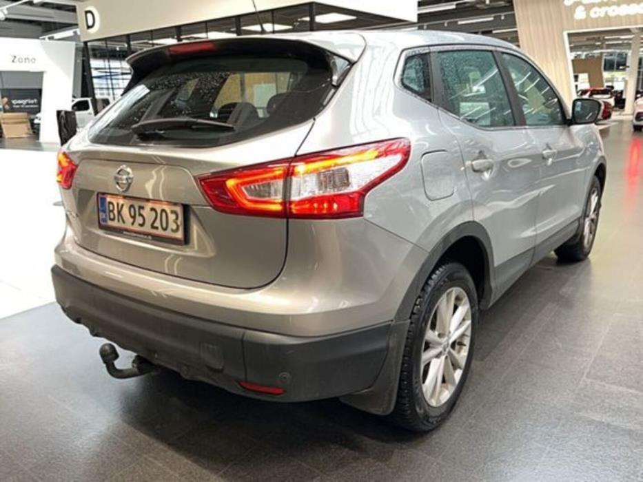 NISSAN QASHQAI 2017