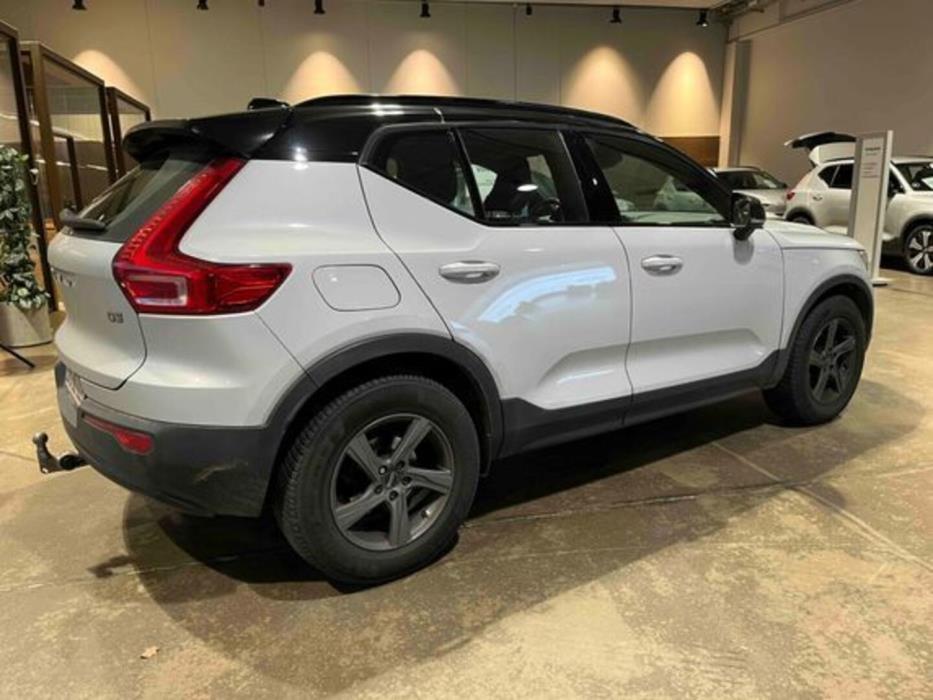 VOLVO XC40 2020