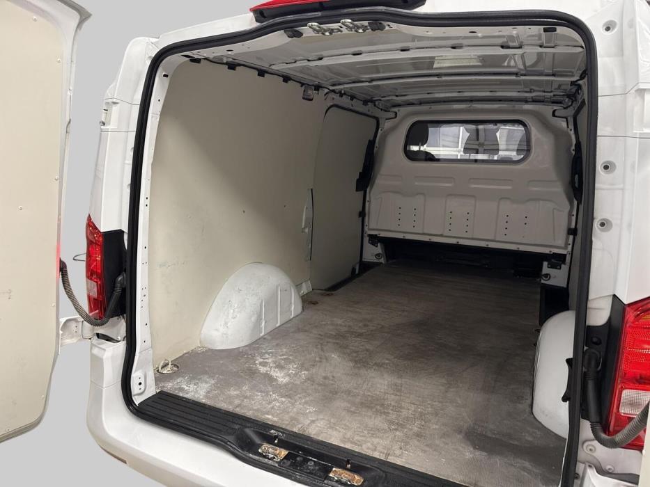 MERCEDES-BENZ VITO 2022