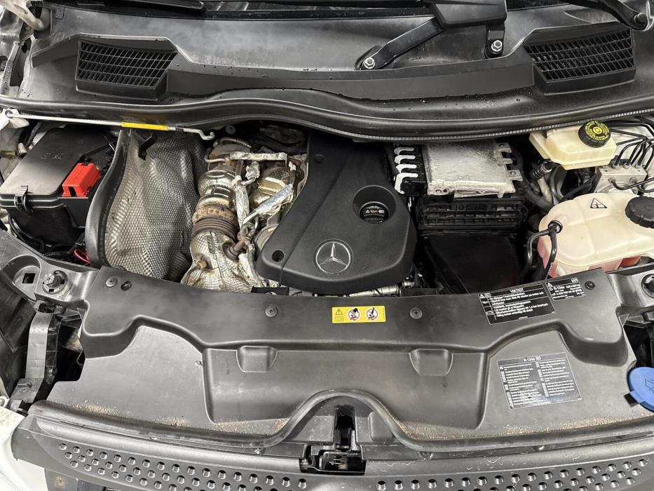 MERCEDES-BENZ VITO 2022