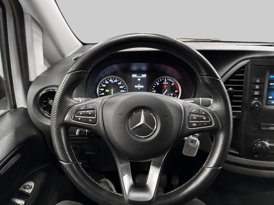 MERCEDES-BENZ VITO 2022