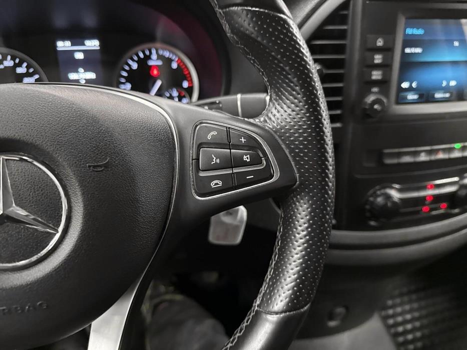 MERCEDES-BENZ VITO 2022