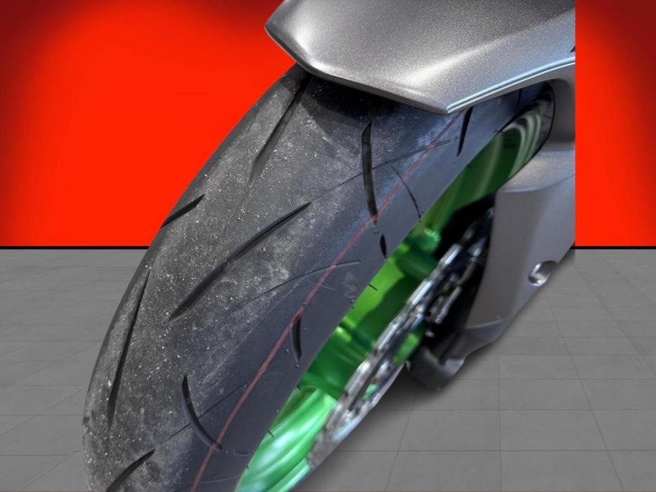 KAWASAKI Z 2024