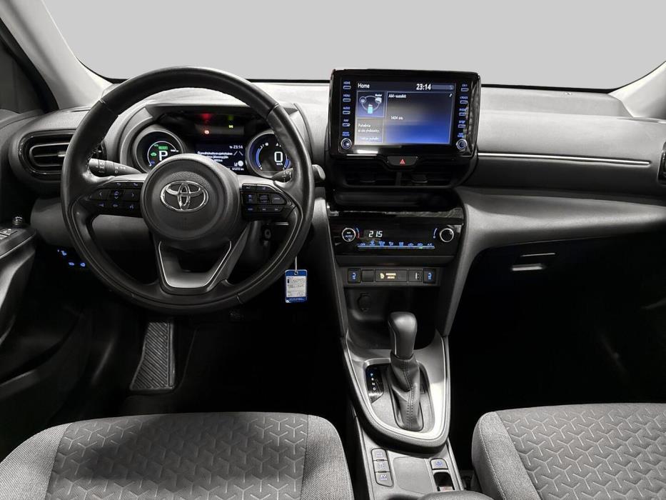 TOYOTA YARIS CROSS 2024