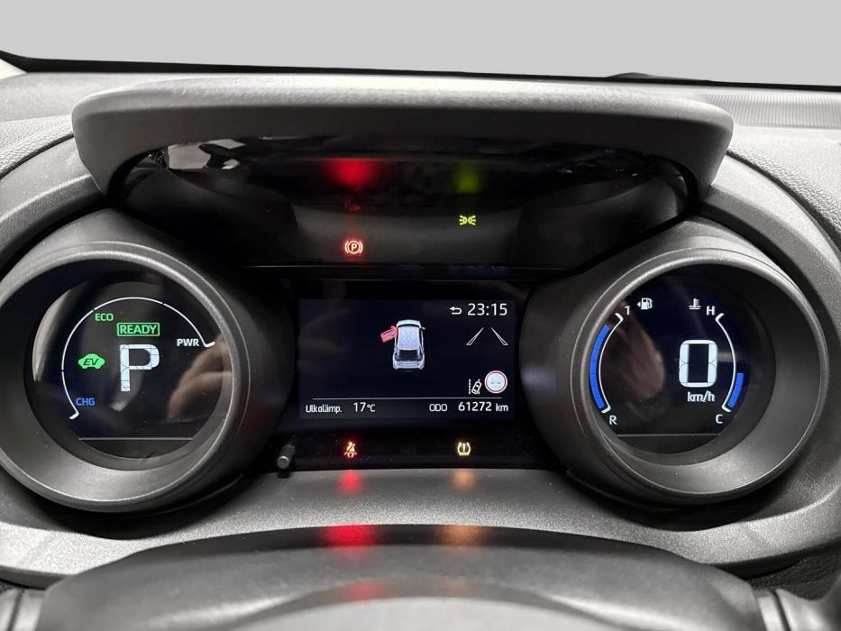 TOYOTA YARIS CROSS 2024