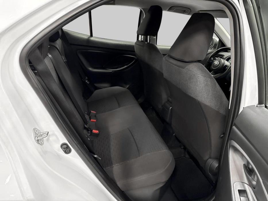 TOYOTA YARIS CROSS 2024