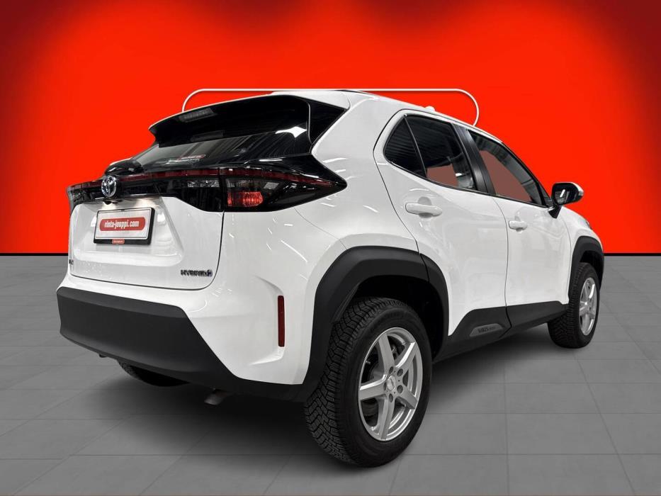 TOYOTA YARIS CROSS 2024