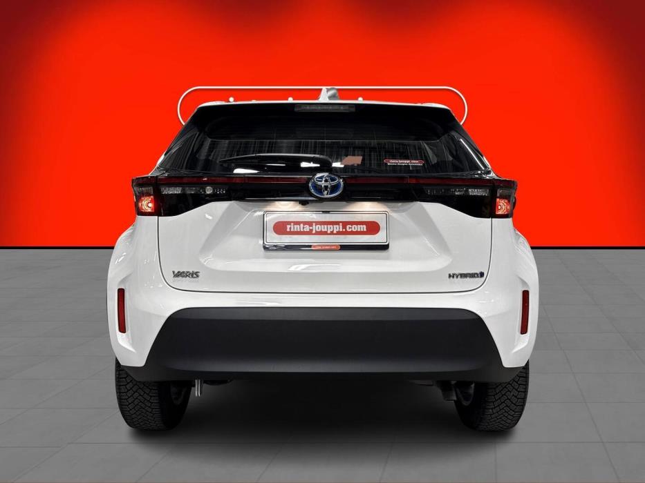 TOYOTA YARIS CROSS 2024