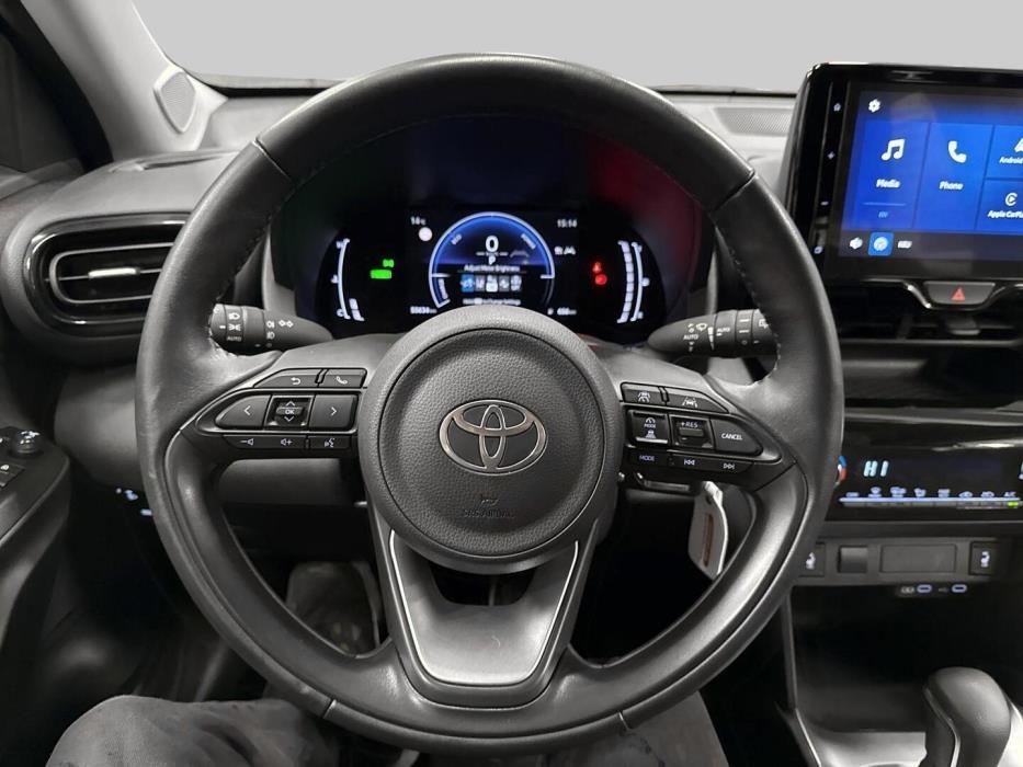 TOYOTA YARIS CROSS 2024