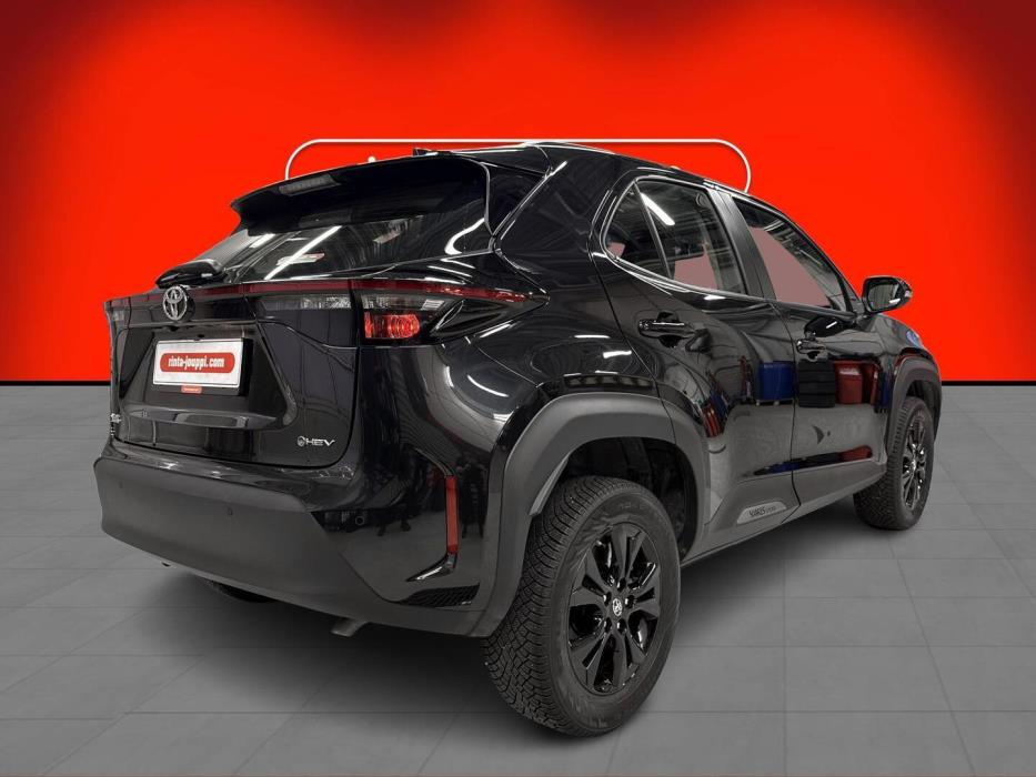 TOYOTA YARIS CROSS 2024