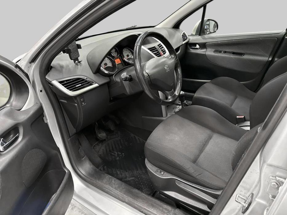 PEUGEOT 207 2007