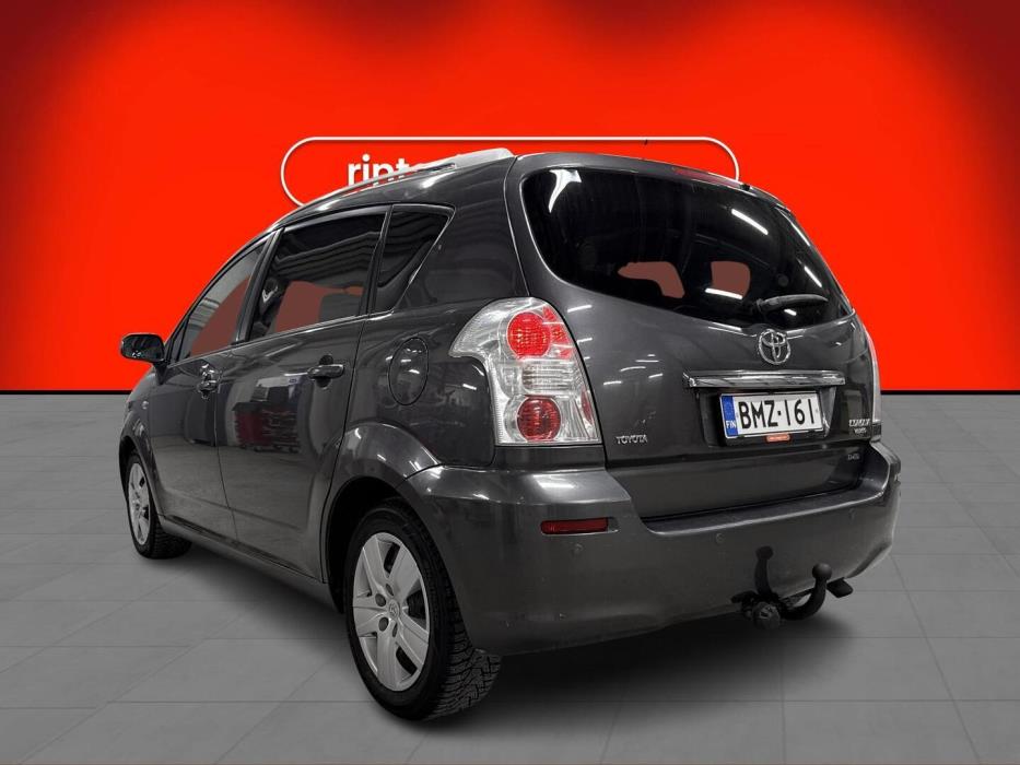 TOYOTA Corolla Verso 2009