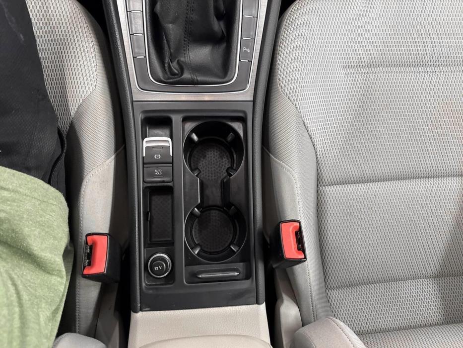 VOLKSWAGEN Golf 2013