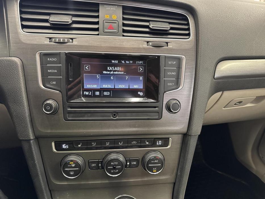 VOLKSWAGEN Golf 2013