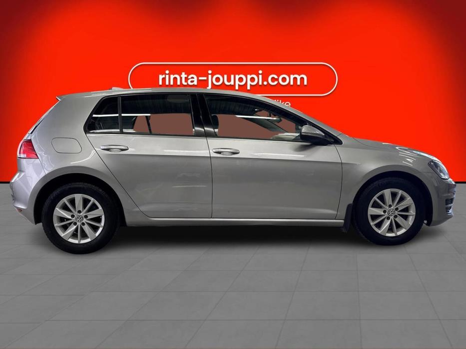 VOLKSWAGEN Golf 2013