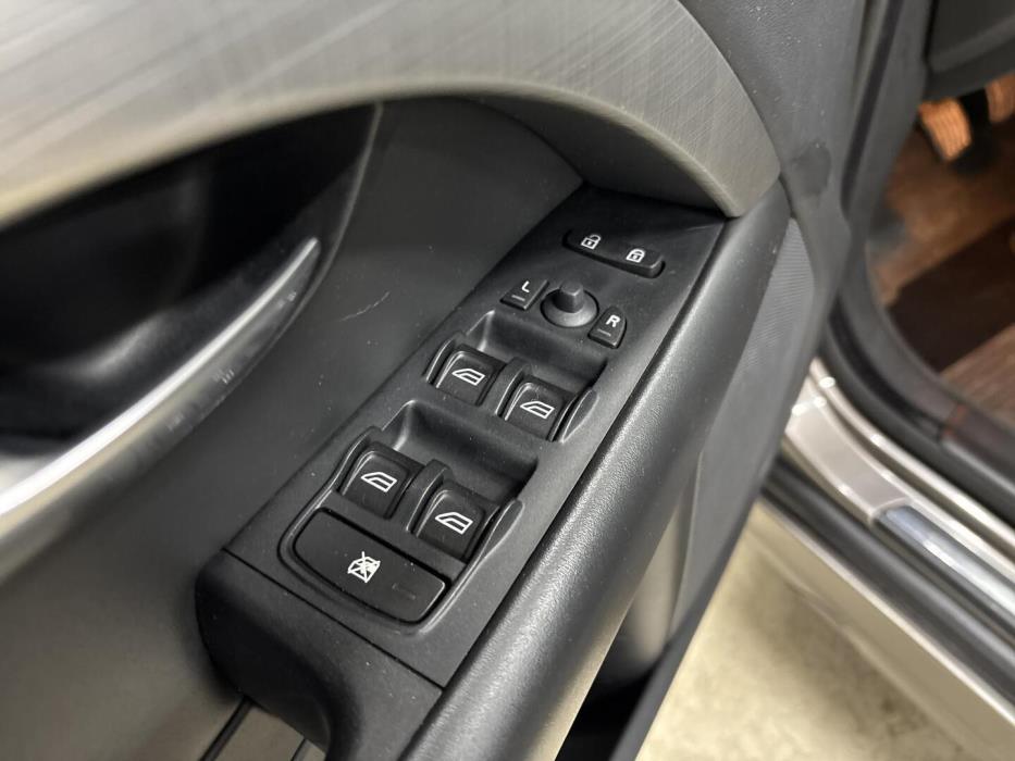 VOLVO V70 2008