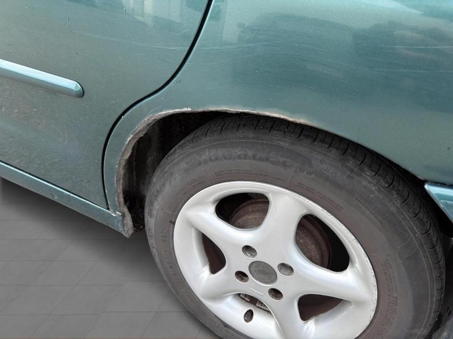 VOLKSWAGEN Polo 1999