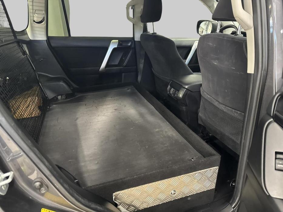 TOYOTA Land Cruiser 2020