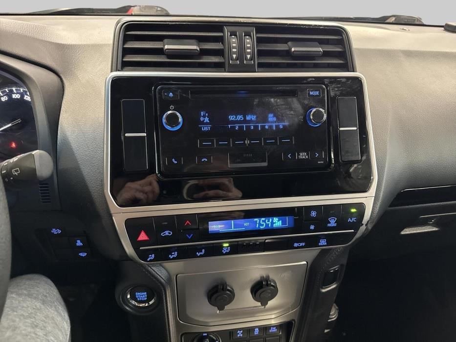 TOYOTA Land Cruiser 2020