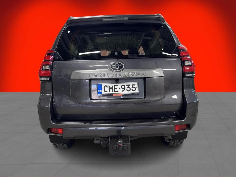 TOYOTA Land Cruiser 2020