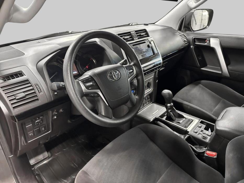 TOYOTA Land Cruiser 2020